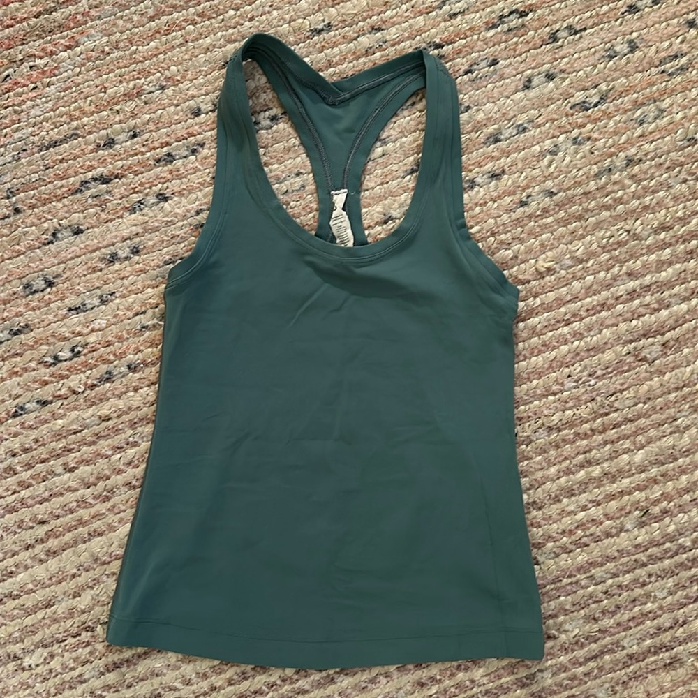 Lululemon tank size 2